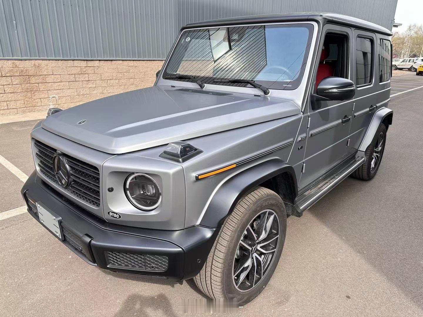 V8延续 奔驰G550 哑光灰/红 ​​​