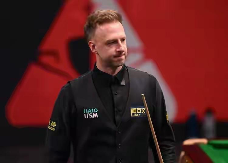 我最讨厌的球员就是号称准神的特鲁姆普

这哥们每次在对阵丁俊晖的时候就跟打了鸡血