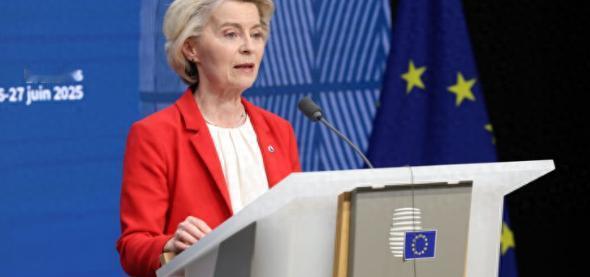 冯德莱恩当着全世界的面，直接跟美国硬刚了，1月7日在塞浦路斯的公开活动上，她掷地