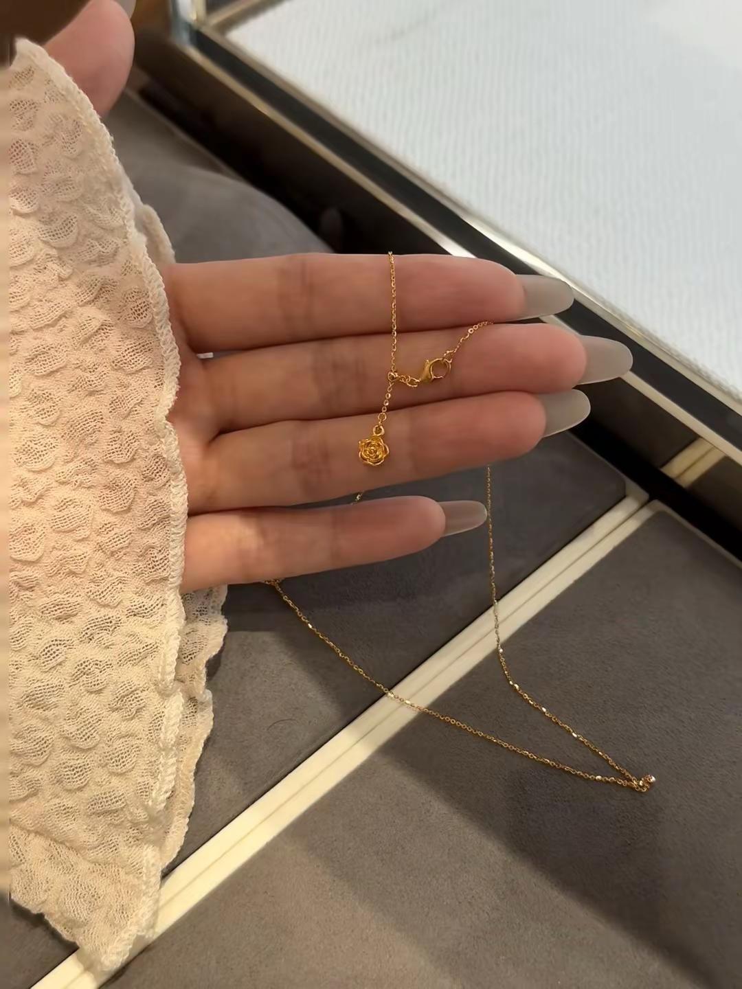 黄总，这条金链子我好喜欢，麻烦黄总啦