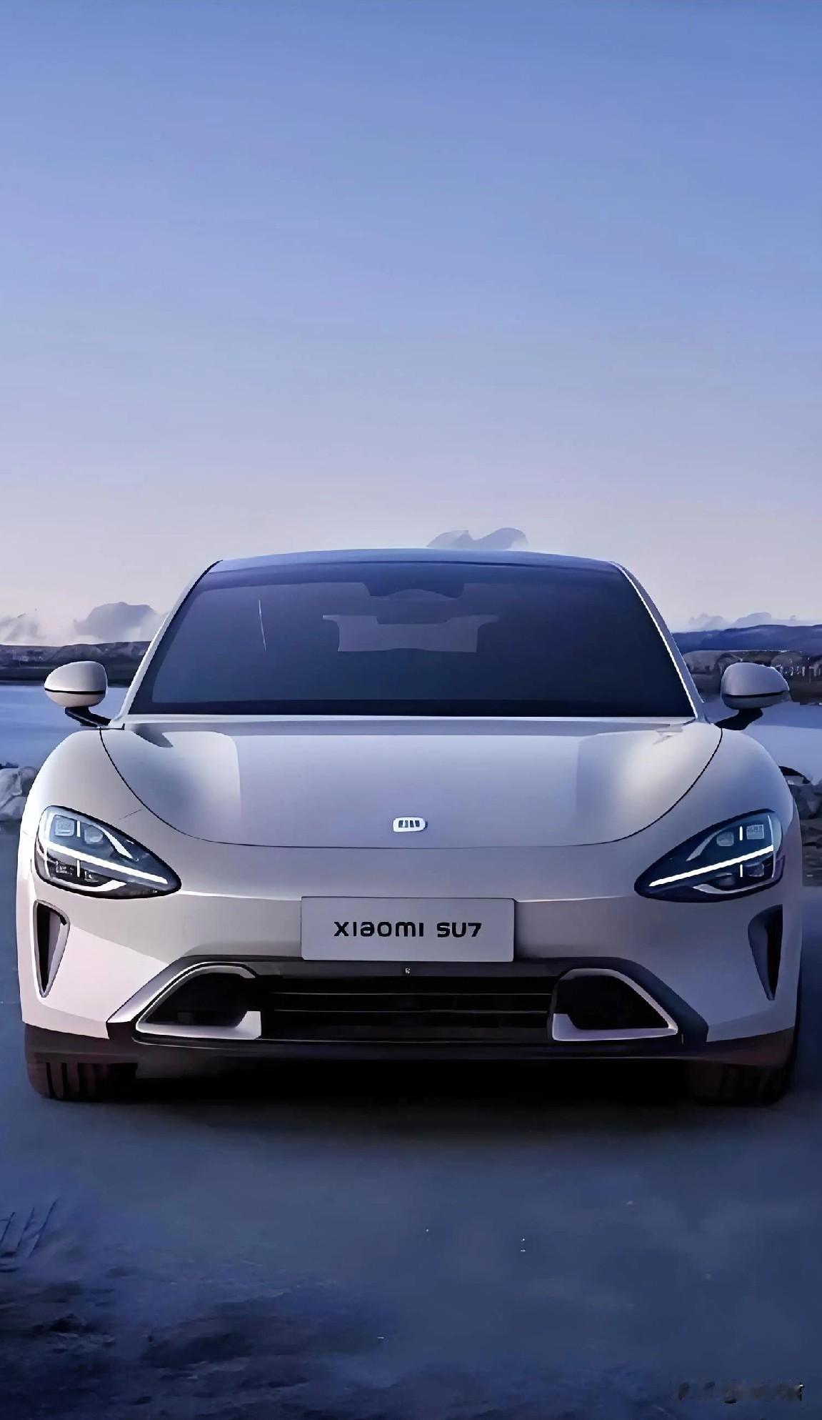 小米汽车疯狂开店，线下店比奶茶店还多，年底目标逼近五百？
小米汽车突然在9月30