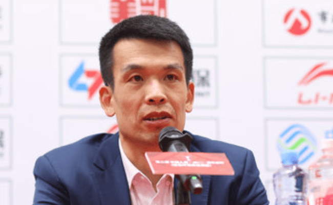 解立彬：我们年轻球队还需要慢慢成长，追赶与CBA球队的差距