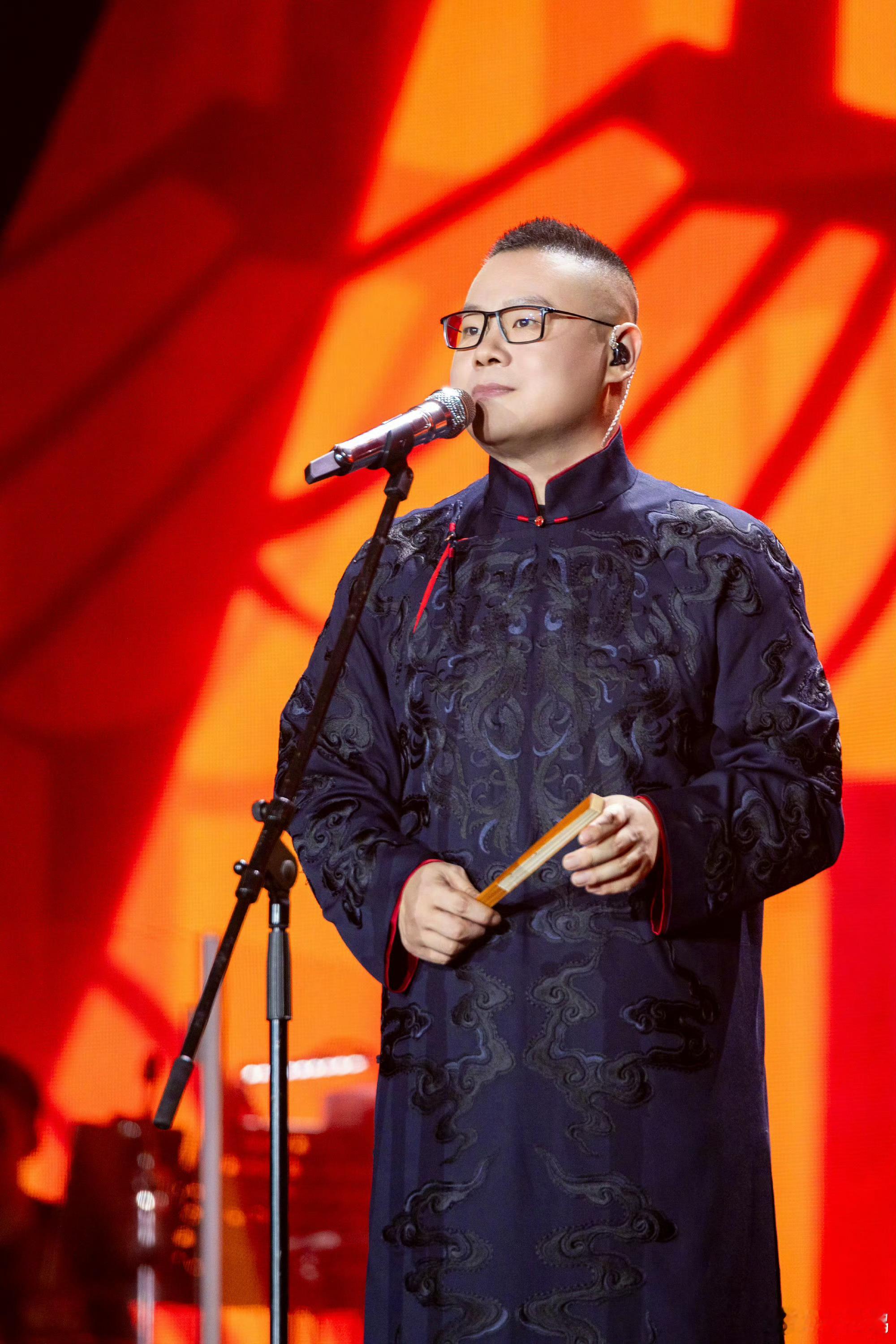 岳云鹏加盟2026辽宁春晚2026辽宁春晚第二波阵容官宣，岳云鹏惊喜加盟！期待小