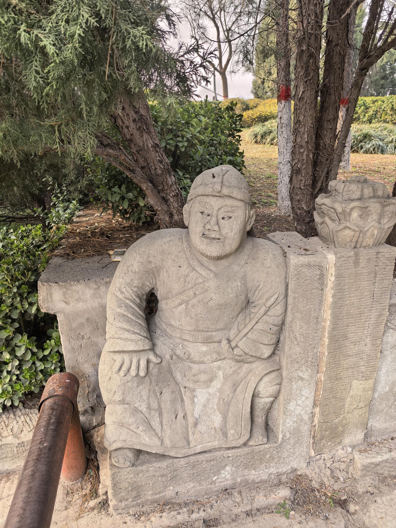 刚才发现韩城一小区设立双杠，解决跟车问题，技术解决矛盾会有效吗？经常看见有些未缴