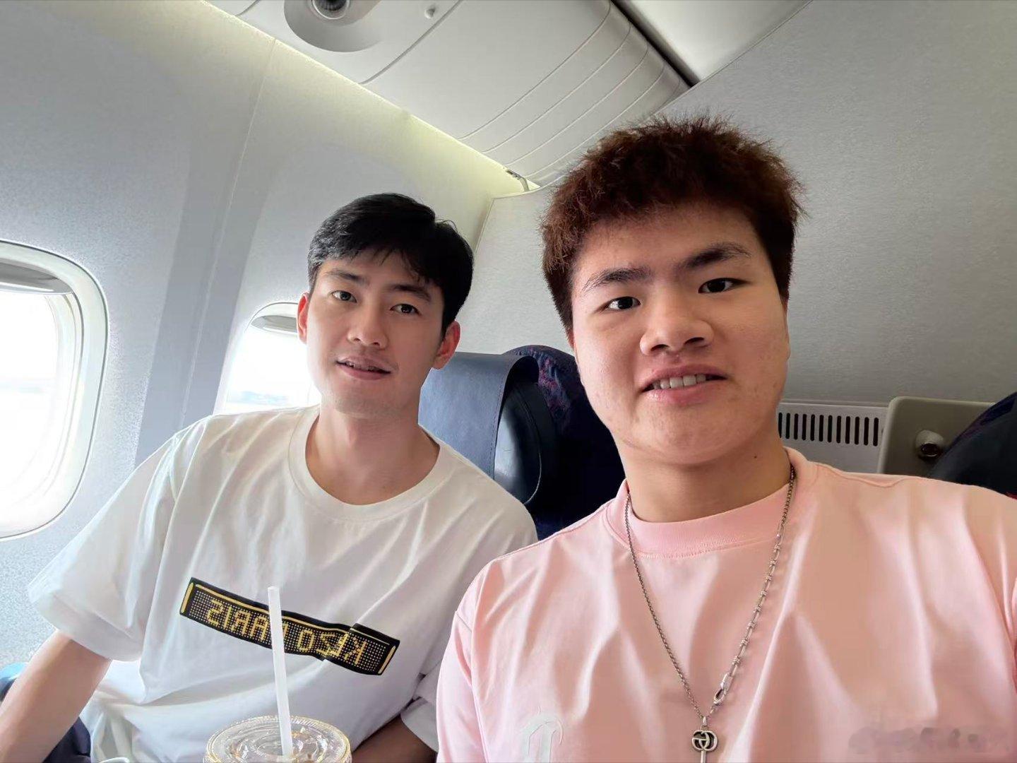 再次前往巴黎！争取再上一层[加油][加油]​​​