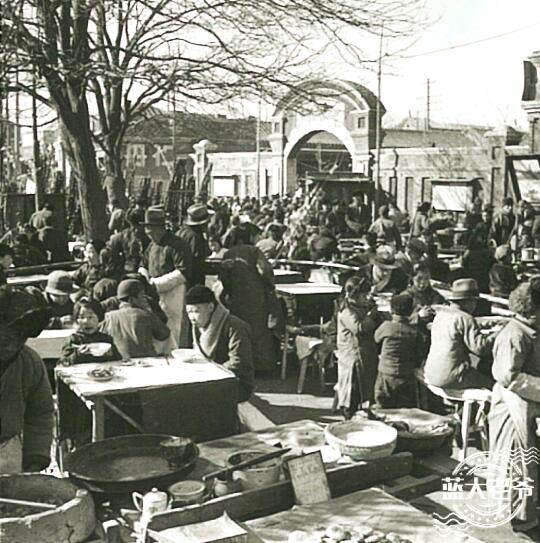 86年前的琉璃厂海王村春节庙会旧影