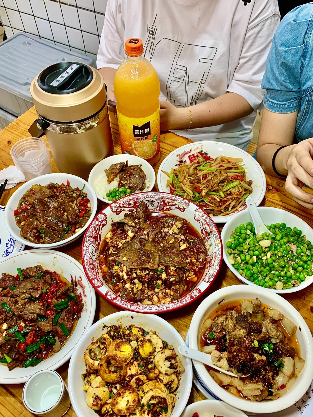 长沙大学后食堂！人均40R吃到撑！