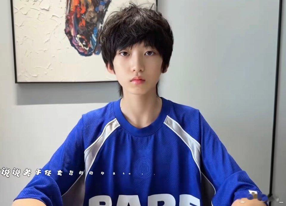啊，一个小呆呆 ​​​