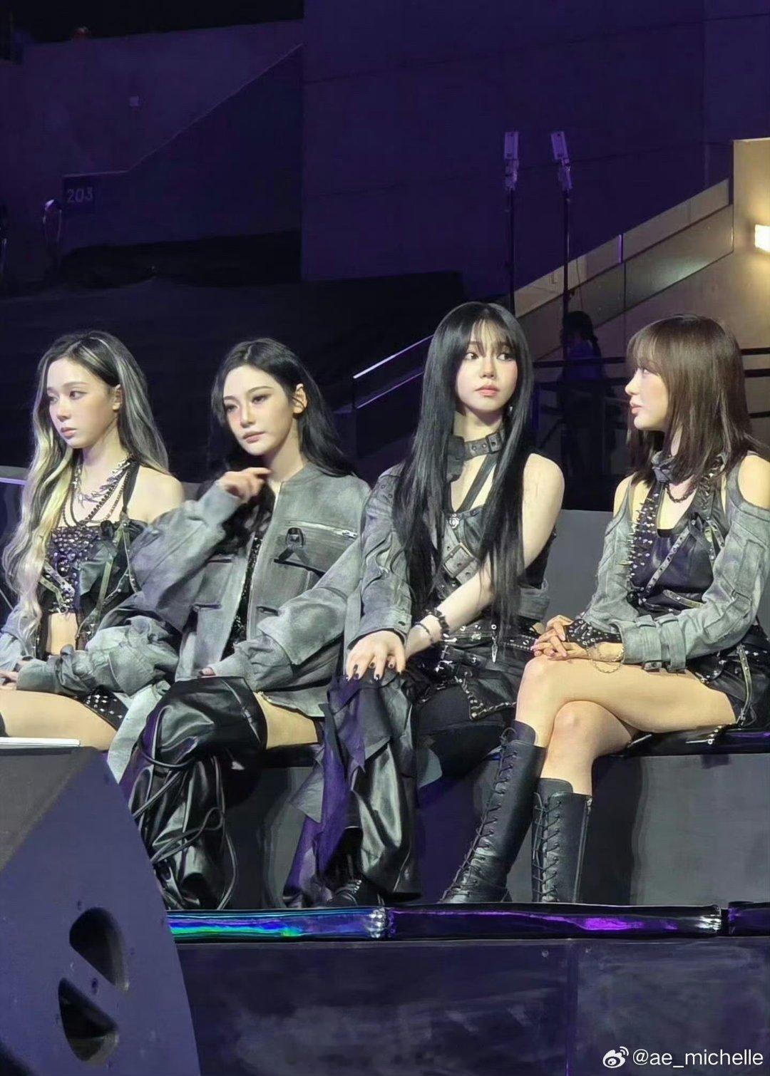 aespamama再获最佳女团最佳女团气场拿捏 