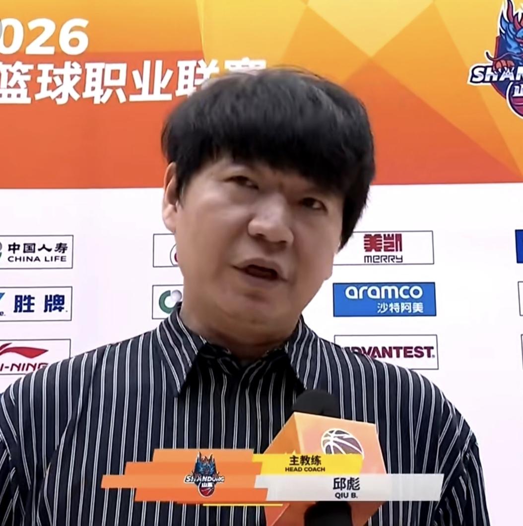 CBA常规赛/邱彪指导，你别演着演着把自己演下课了！
在刚刚结束的一场CBA常规