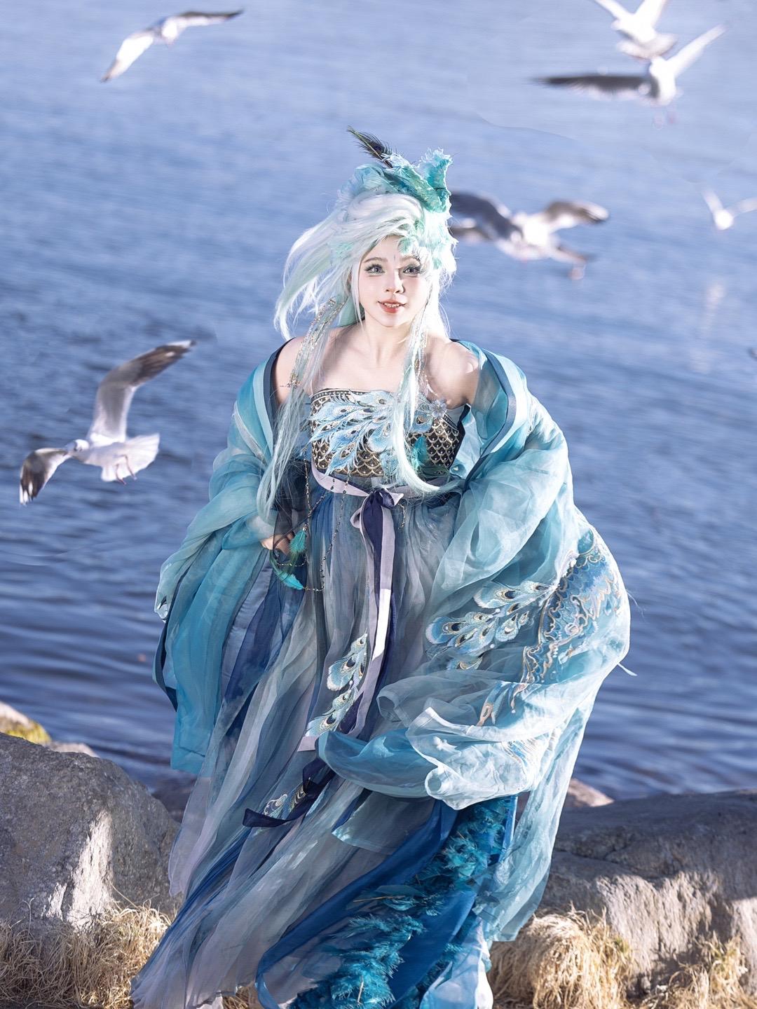 ‘ 你看、雀跃的阳光向我而来 ’