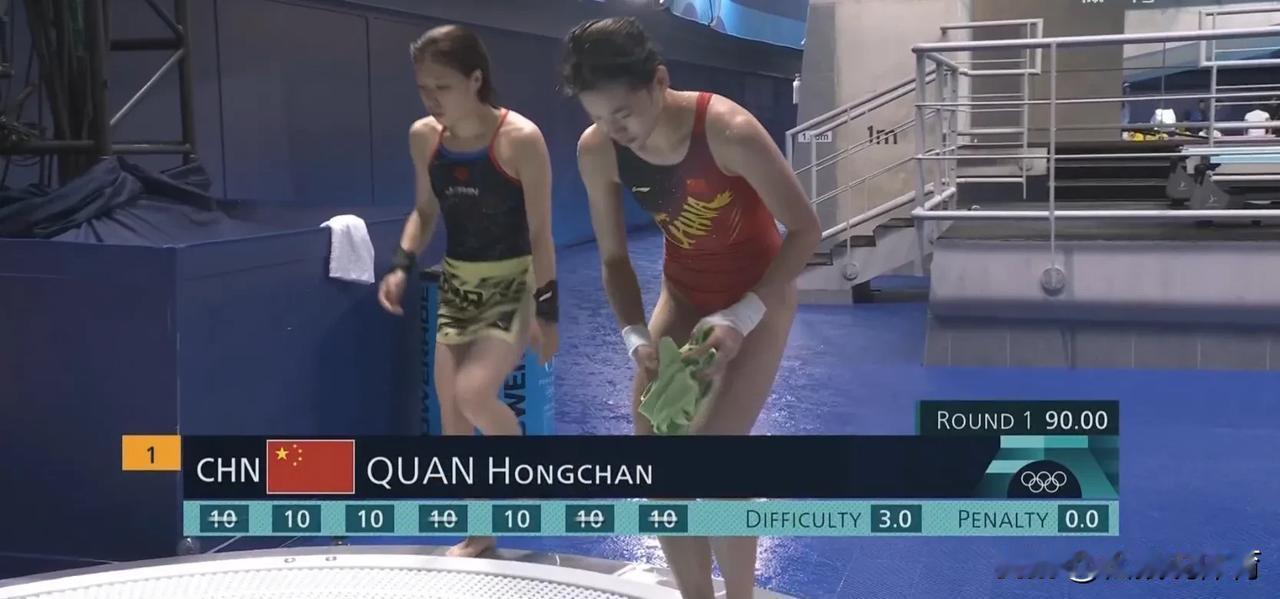 太吓人了，全红婵在奥运会10米跳台上出现了很吓人的一幕，观众看到这一幕都被吓坏了