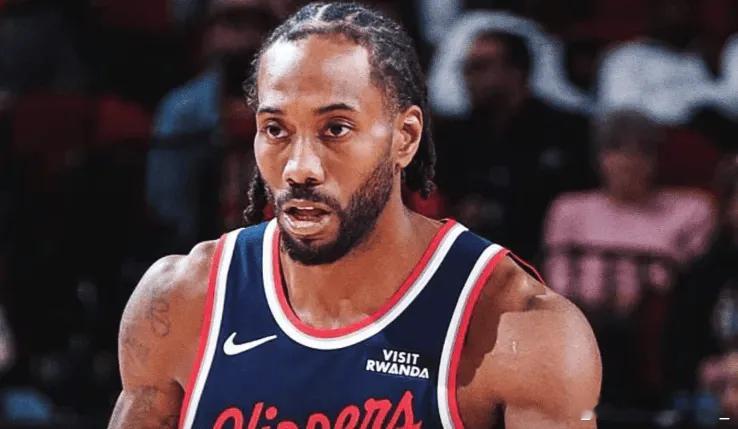 NBA常规赛，火箭对阵快船的全场比赛已结束，。火箭球员凯文-杜兰特全场出战29分