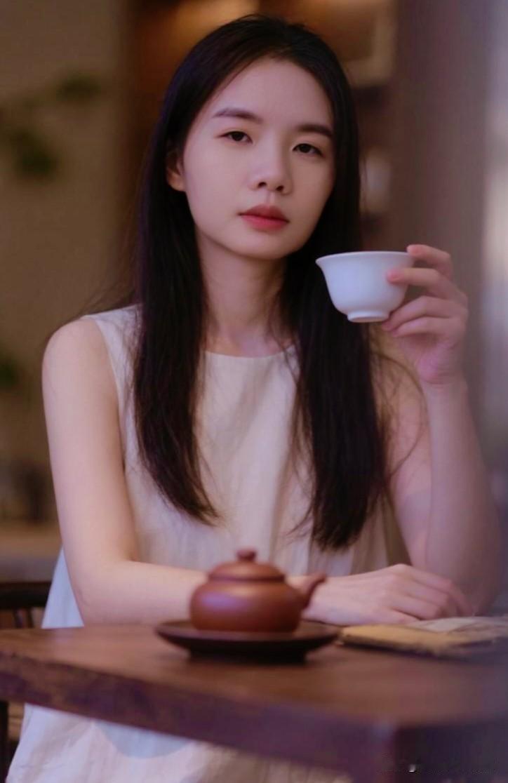 我时常想，如果这世上真有因果，那我上辈子一定是个十恶不赦的人。
人生八大苦，我都