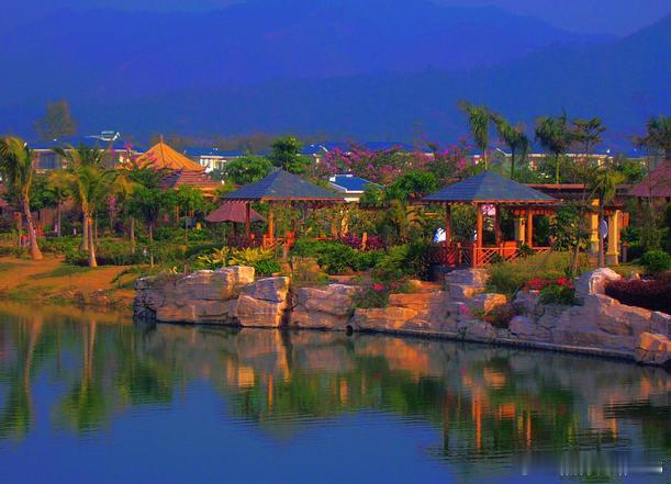 【南昆温泉】南昆温泉大观园位于广东省惠州市龙门县永汉镇，是一家按国家4A级景区标