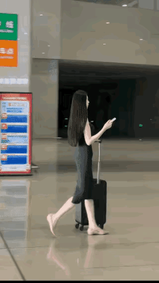 清纯性感的美女少见