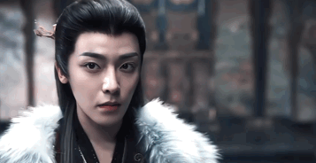 陈都灵工作室 剧宣看看郭敬明的审美吧，网友都笑翻了，他就不能变化点花样吗？这是做