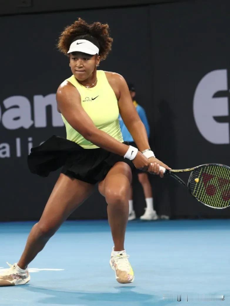 WTA500布里斯班站，大坂直美复出首战告捷。
四届大满贯女单冠军得主大坂直美产