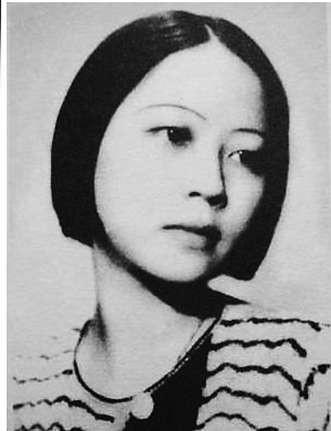 1980年，张爱玲得知自己79岁的姑姑张茂渊当了新娘，新郎就是张茂渊苦等了一辈子