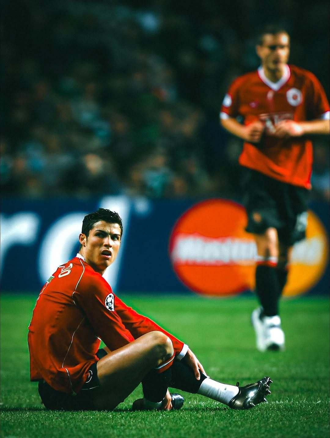 捡到几张曼联小小罗卷毛小狗脸 