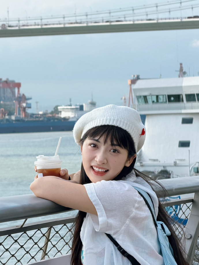 沈月 