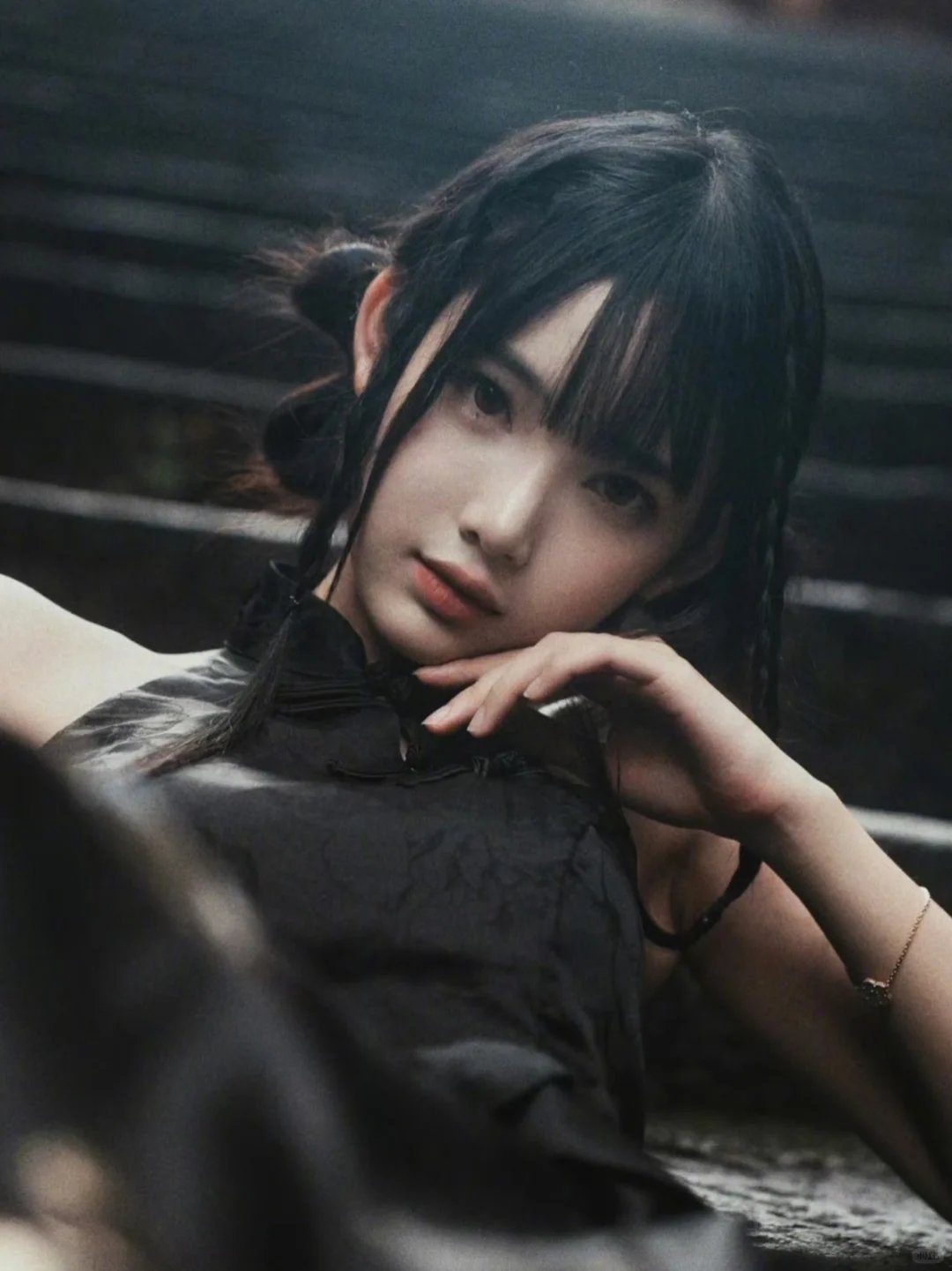 林俊杰七七恋情梳理0林俊杰于2025年12月29日借母亲70岁寿宴正式官宣与网红