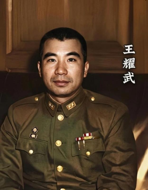 1959 年王耀武特赦出狱，为何他除亲人外最想见粟裕？


1959年12月4日