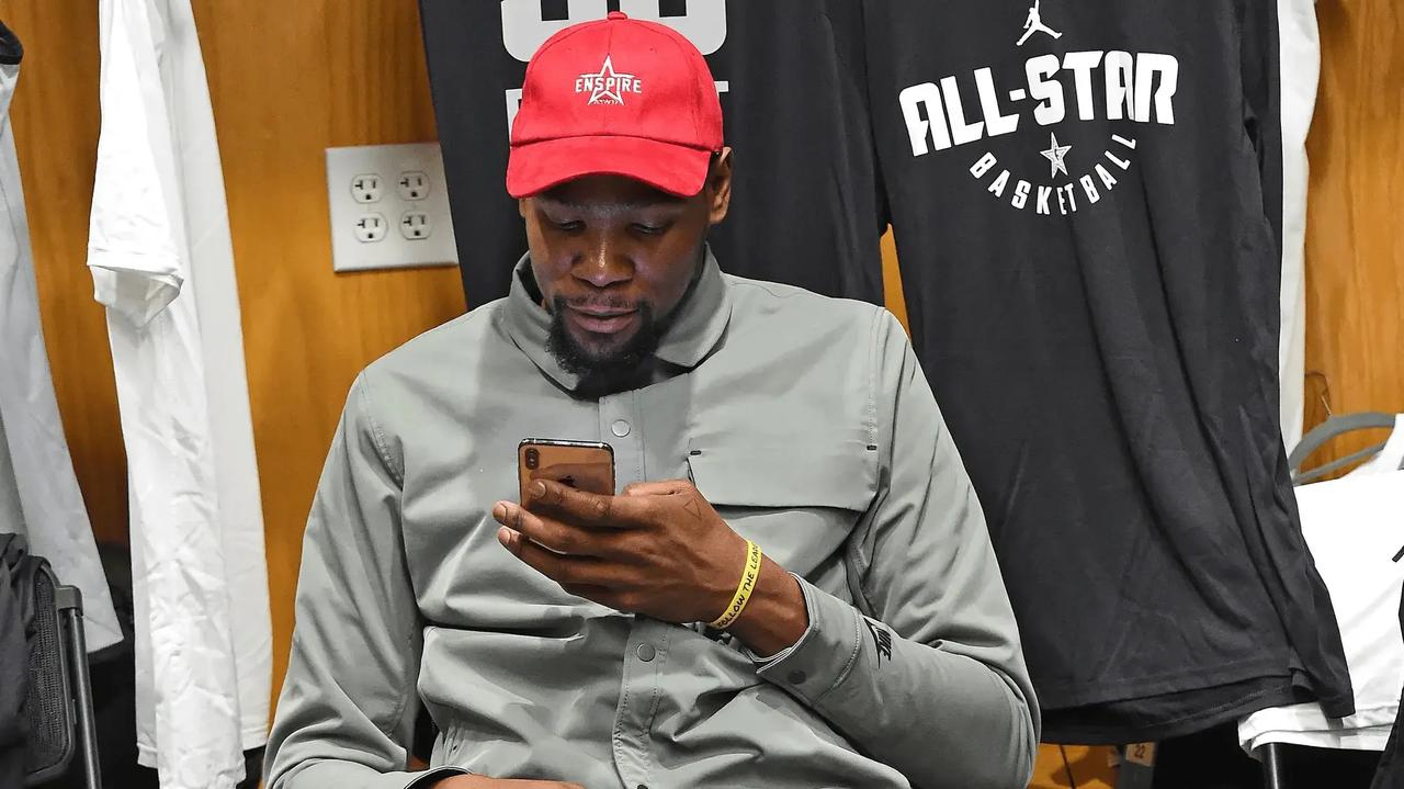 🌍网友：“NBA很容易，欧洲联赛很难。大家都这么认为的，恩比德在欧洲联赛不能场