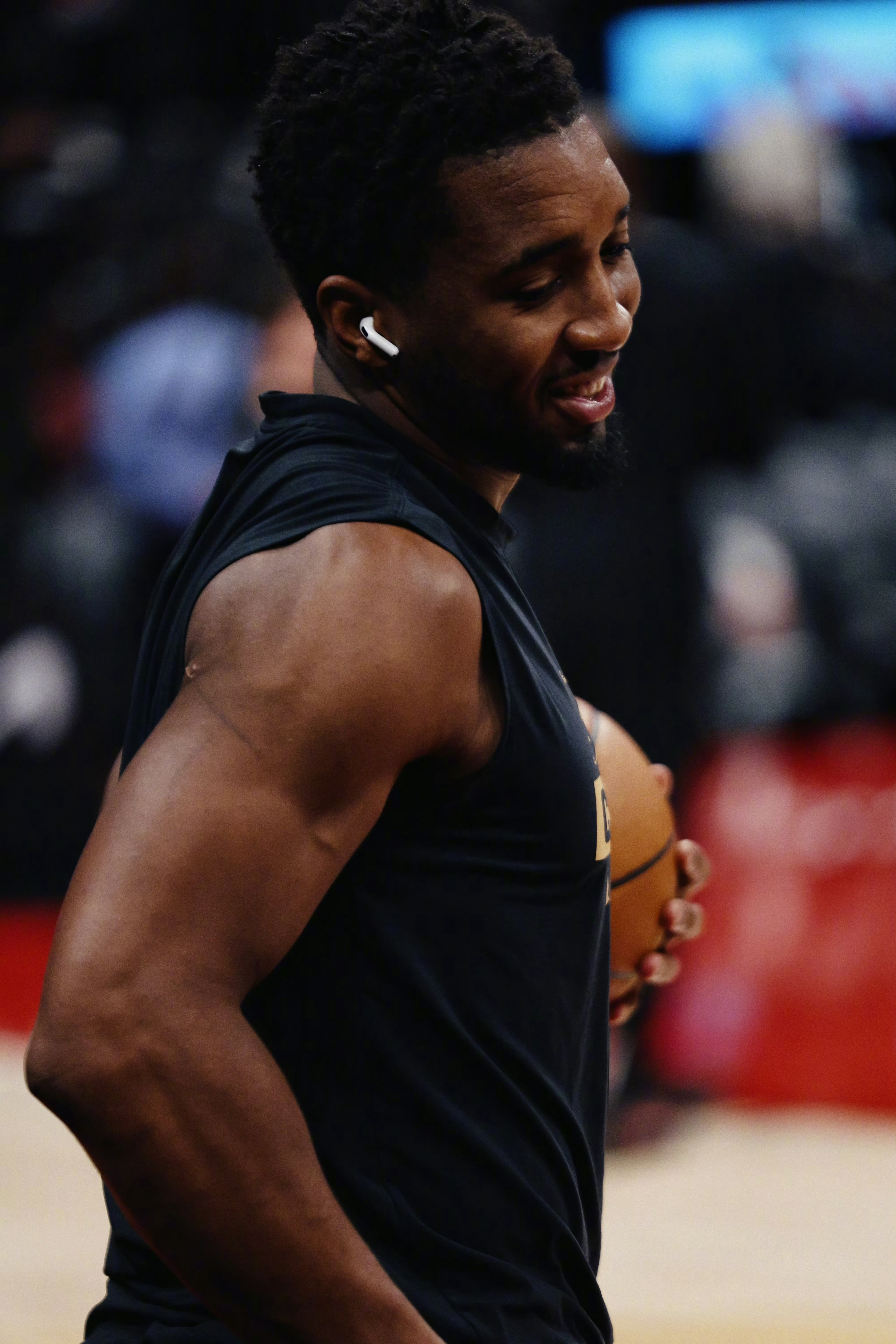 你热身的时候会带上耳机吗🎧克利夫兰骑士骑士米切尔nba