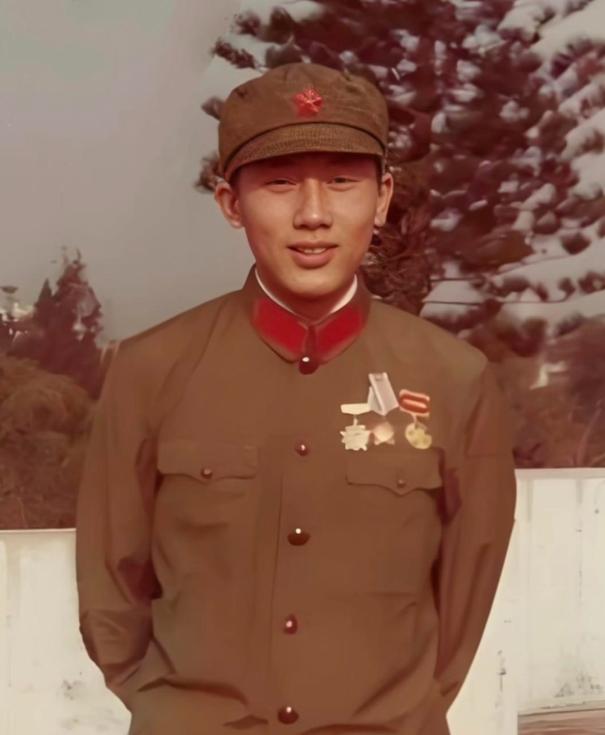 我军唯一参加，1979年对越自卫反击战的，香港籍战士王志军。王志军1958年出生