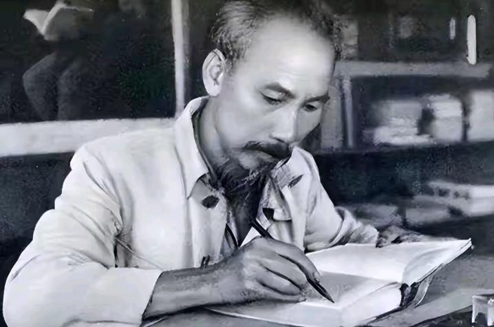 为何越南当年宁可接纳法国重返，也要送走国军部队？

不少人看过一段历史说法，二战