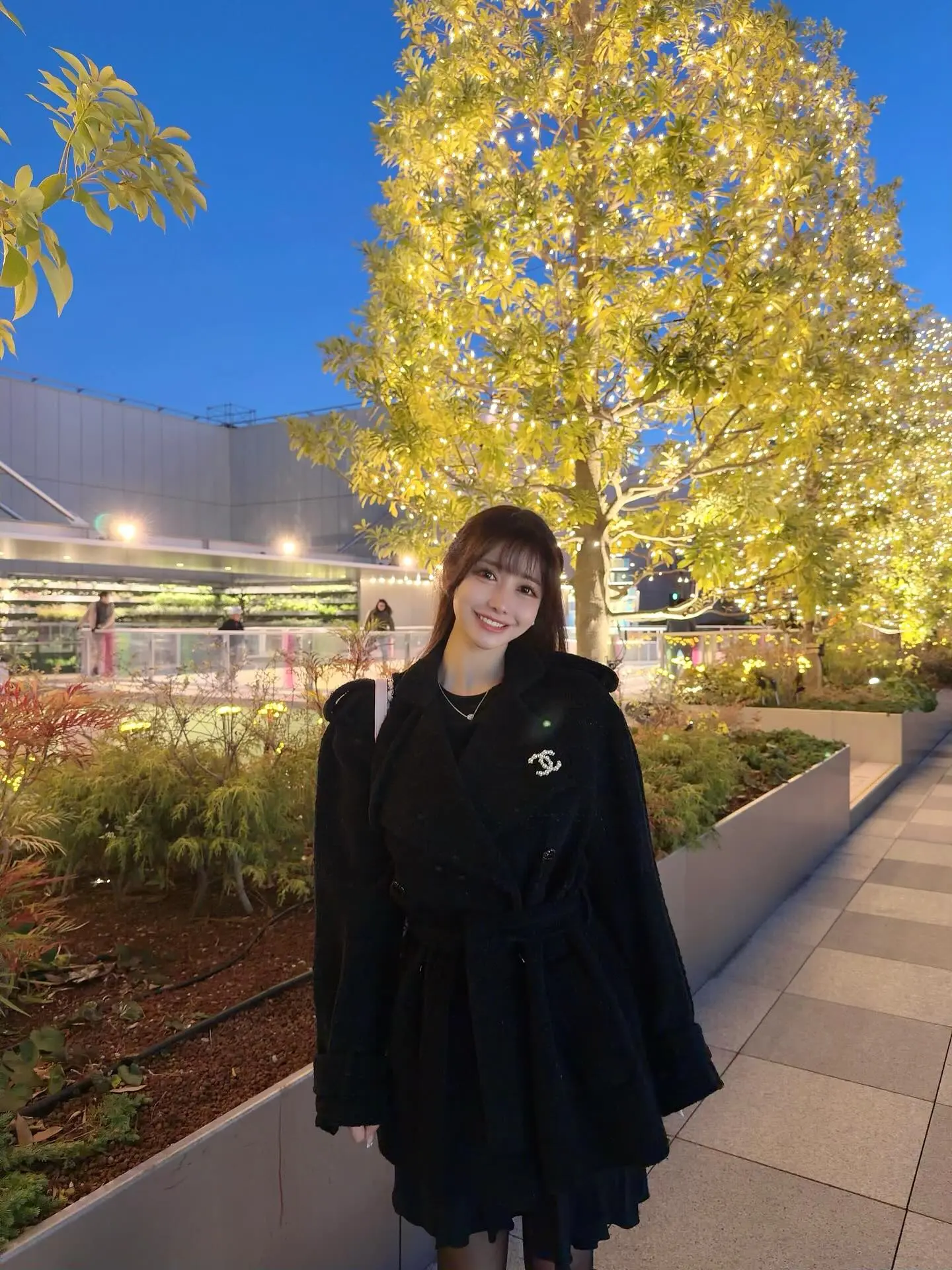 日本女同事在东京 一个人的花销。和日本女同事聊天时，  聊到了一个很现...