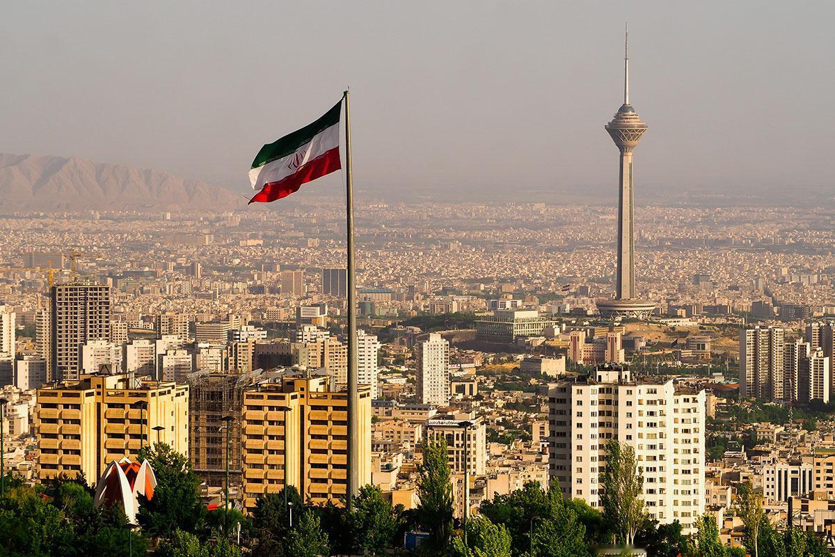 伊朗愿重启与美国的核计划谈判。
德黑兰要求开展 “真诚且平等的” 对话，否认研发