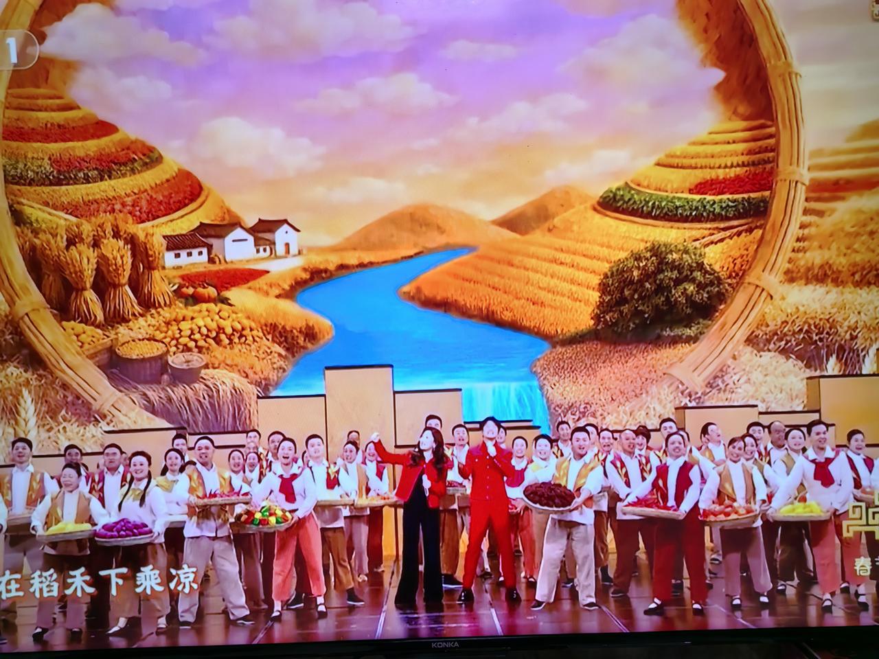 一个村一个乡（镇）发展得好发展得快，取决于领头羊，选择朝哪个方向发展？向哪个产业