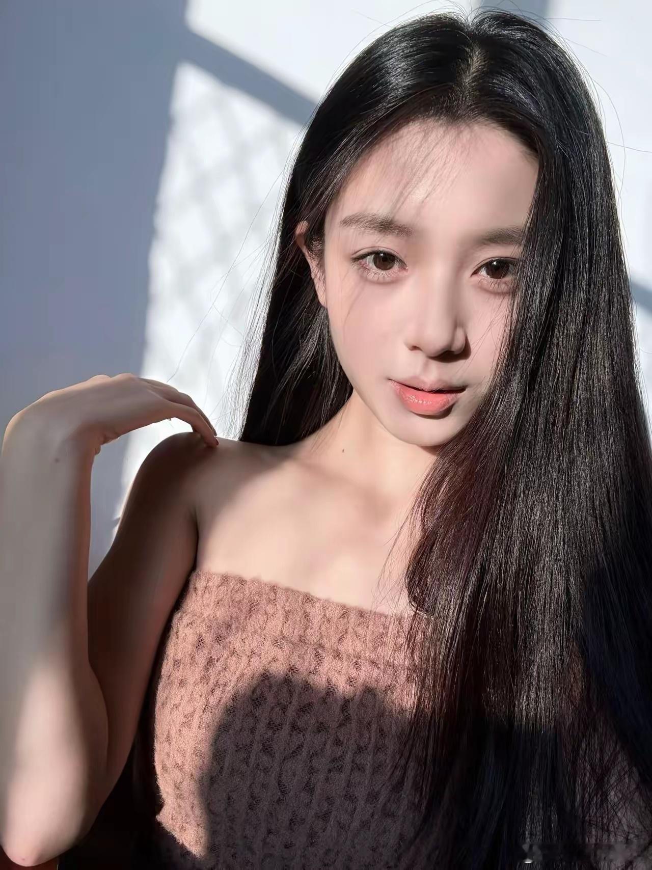 我完全没办法对一个心理低龄 一直需要被别人照顾的人产生好感 因为我自己要扮演这个