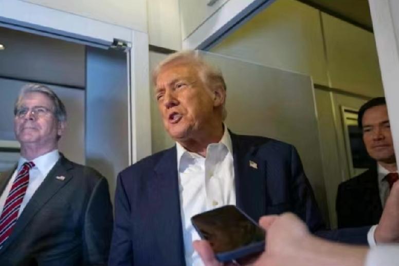 昨天，特朗普在华盛顿举行的美国沙特投资论坛上说:“贝森特唯一搞砸的就是美联储……