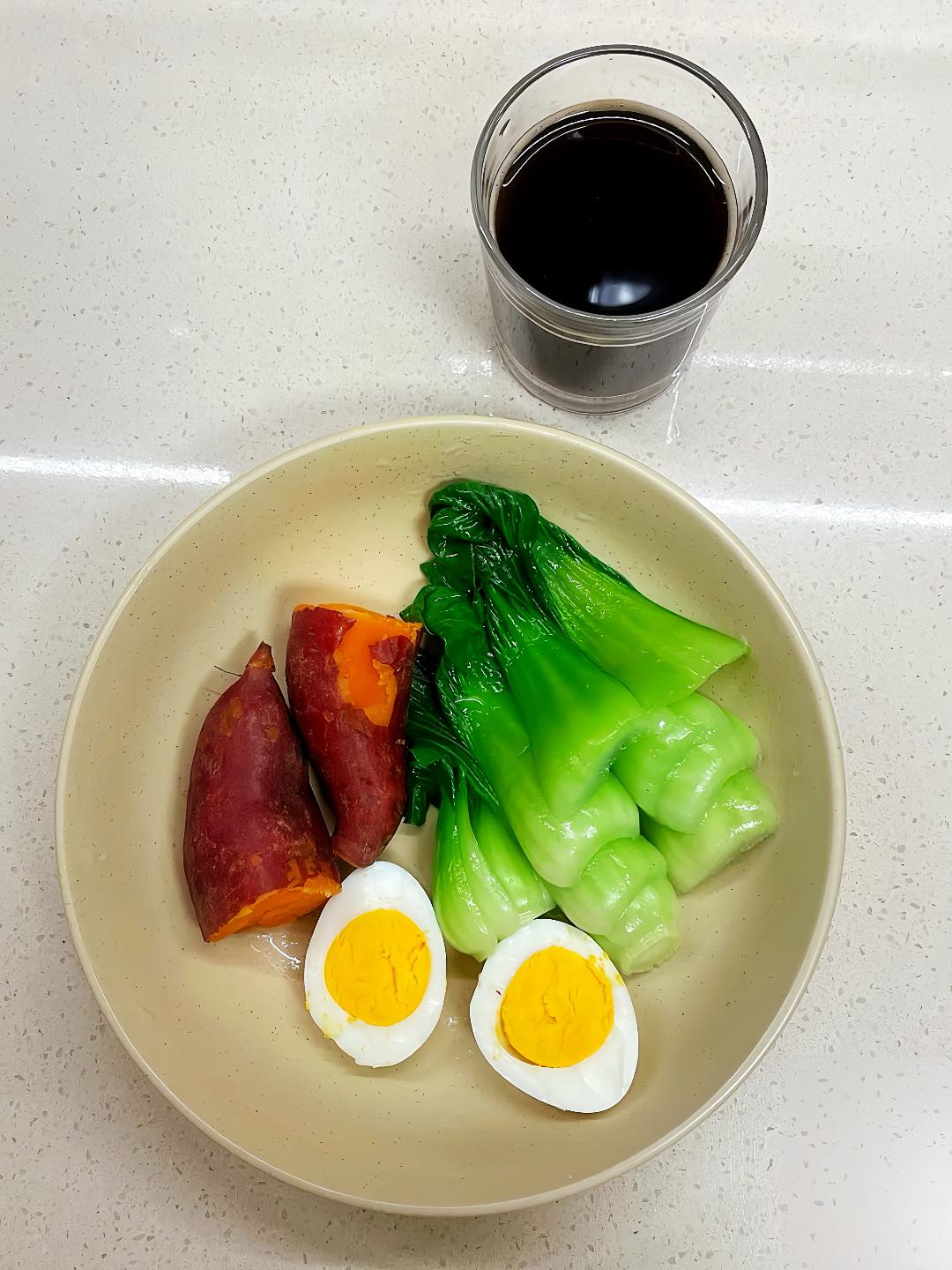 AI时代的共生战略。
未来或许不属于最大的企业，而属于最能连接，最能共生的企业。