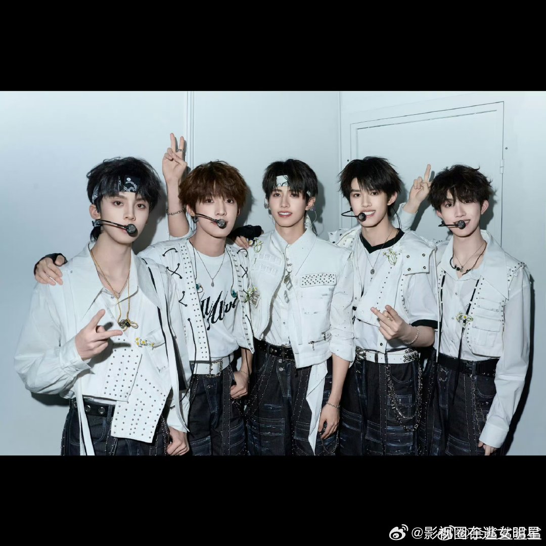 登陆少年年度人气组合恭喜登陆少年年度人气组合 