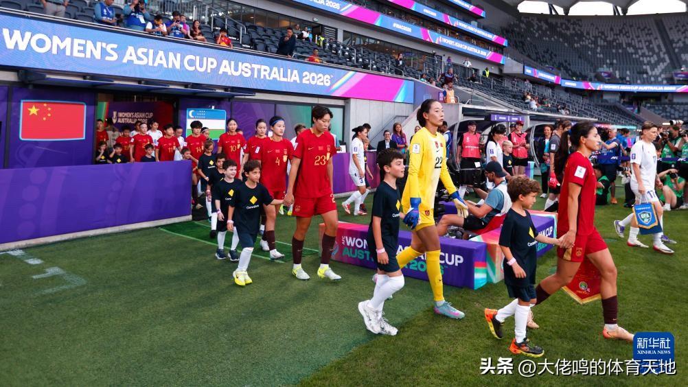 “湛将”陈巧珠司职中国队主力左后卫，一直踢到终场前4分钟才被替换下场。身为队长的