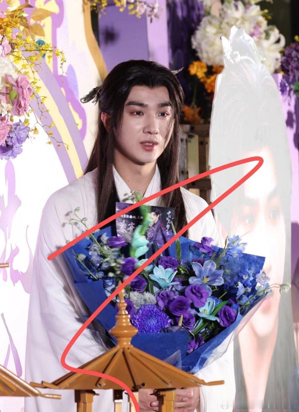 李……李宏毅？？？ ​​​