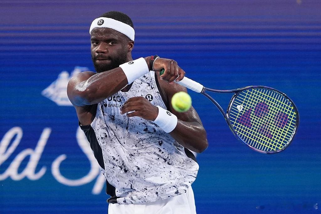 即时战况：ATP1000 辛辛那提大师赛1/4决赛，蒂亚福以7-6(2)艰难赢下