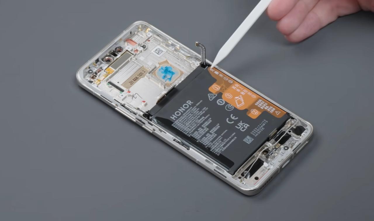 不得不说荣耀自研的青海湖电池技术就是NB，如果苹果iPhone能用上该有多好。
