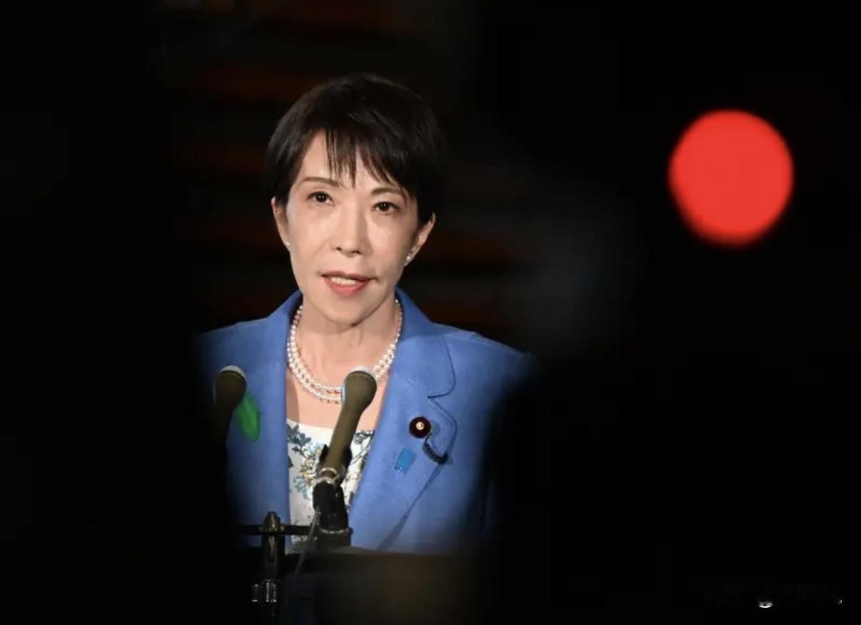 澳大利亚广播公司今天报道：“日本周二批准解除出口致命性武器的禁令，这是该国战后和