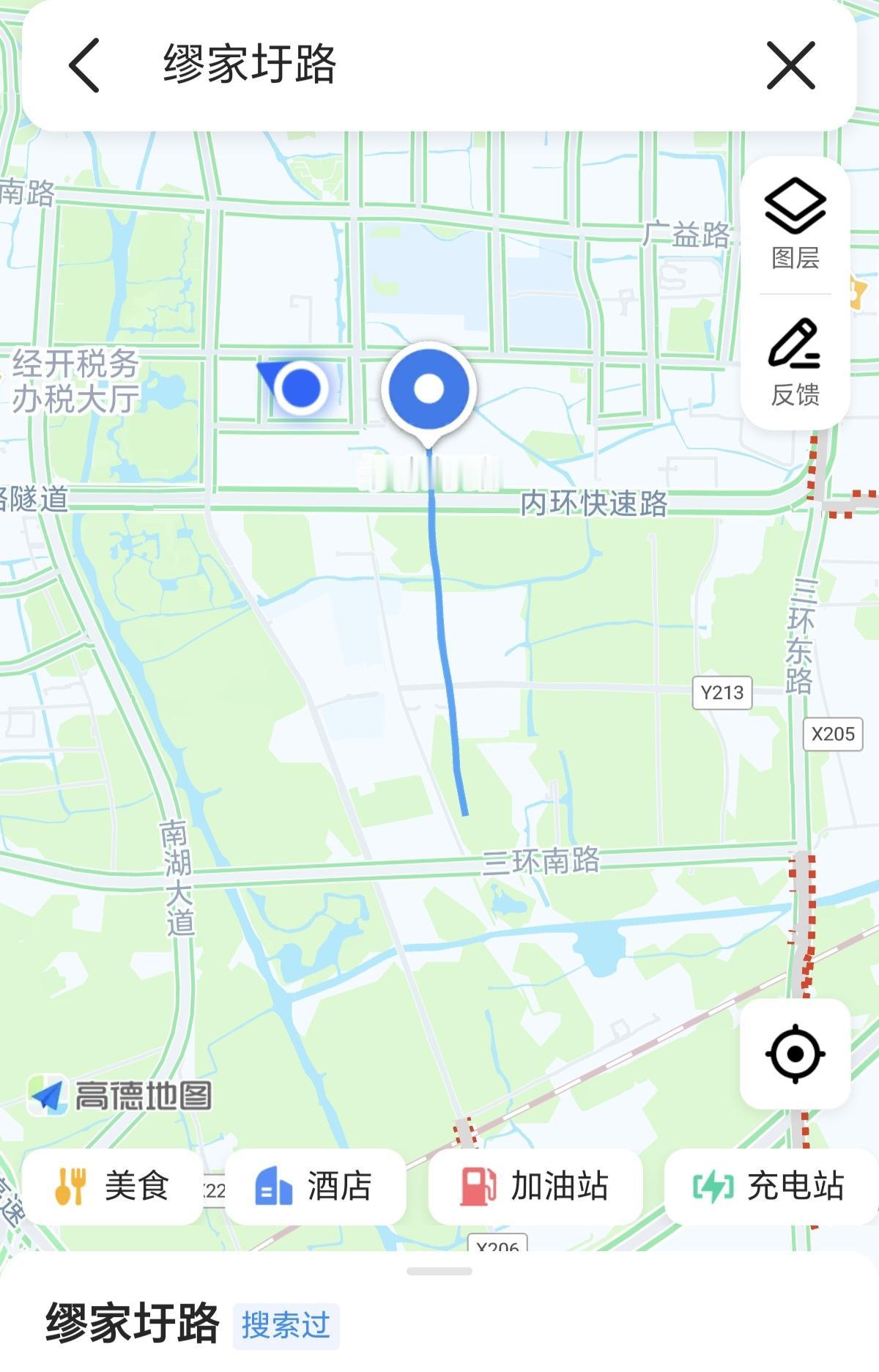 读“wéi”。嘉兴市有一条“缪家圩路”，其根源在于“缪家圩”这个地名。它并非源于