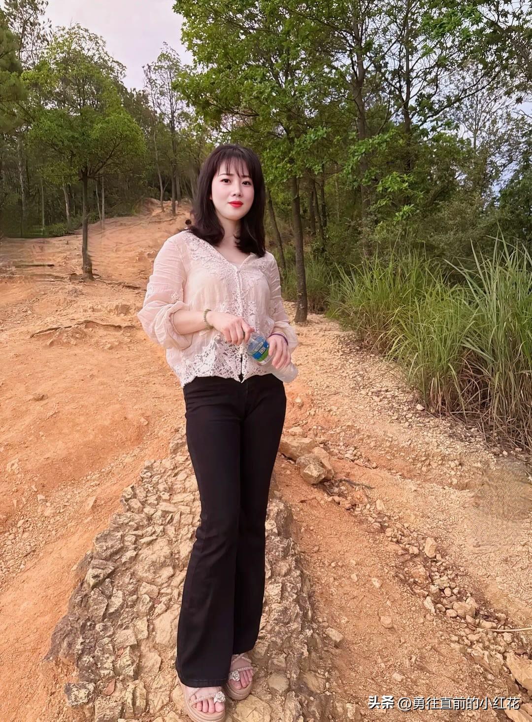 像骄阳的一缕小太阳 被爱是应该的