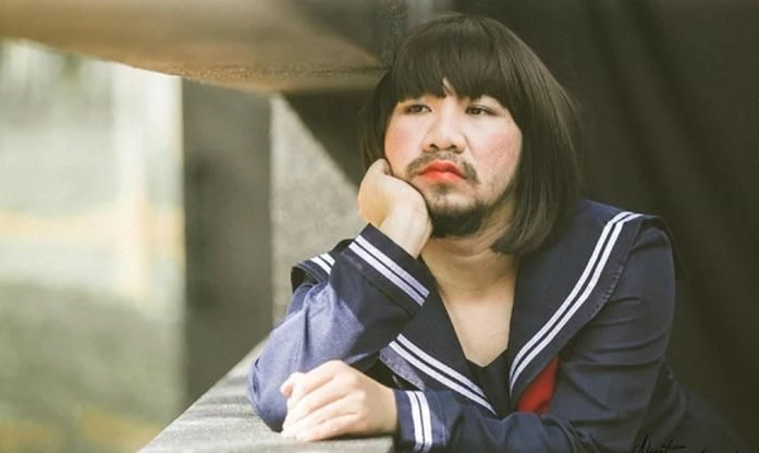 中年叛逆背后的心理真相，那些被压抑半生的自我，终要发声 人到中年，本该...