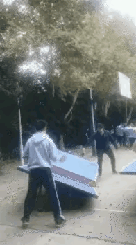 高手对决，不在乎场地，这种平台能对战起来的，都是高手