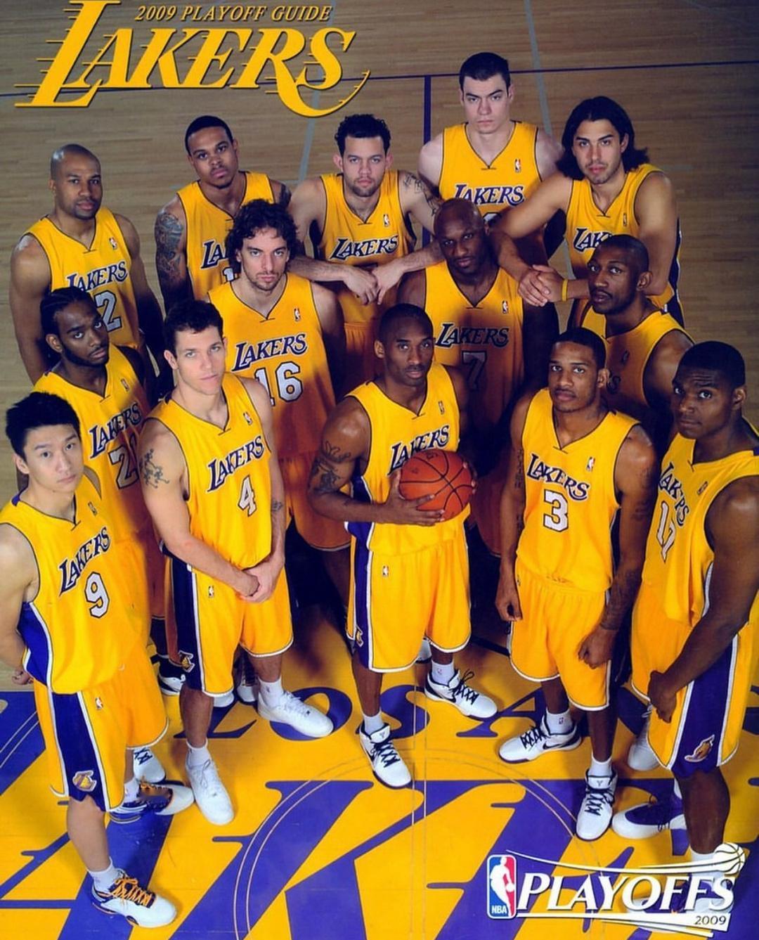 2009年的NBA总冠军！🏆现在看这支湖人队真是满满的回忆！ ​[心] ​​​