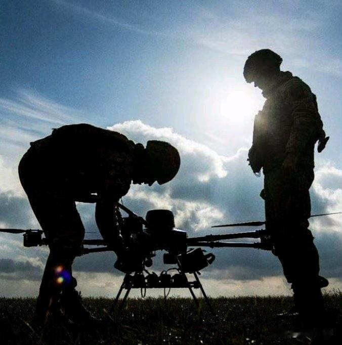 乌克兰军方和观察员对前线局势的报告。
化名为“面粉”的士兵。
🔹 科斯特安季诺