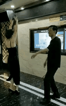 上班之余适当放松一下，值得表扬。